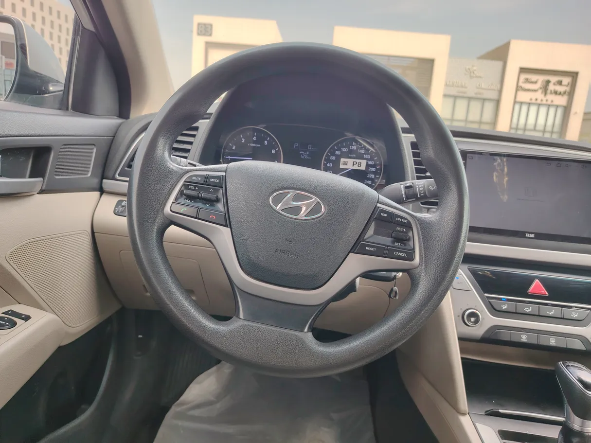 Car image 20