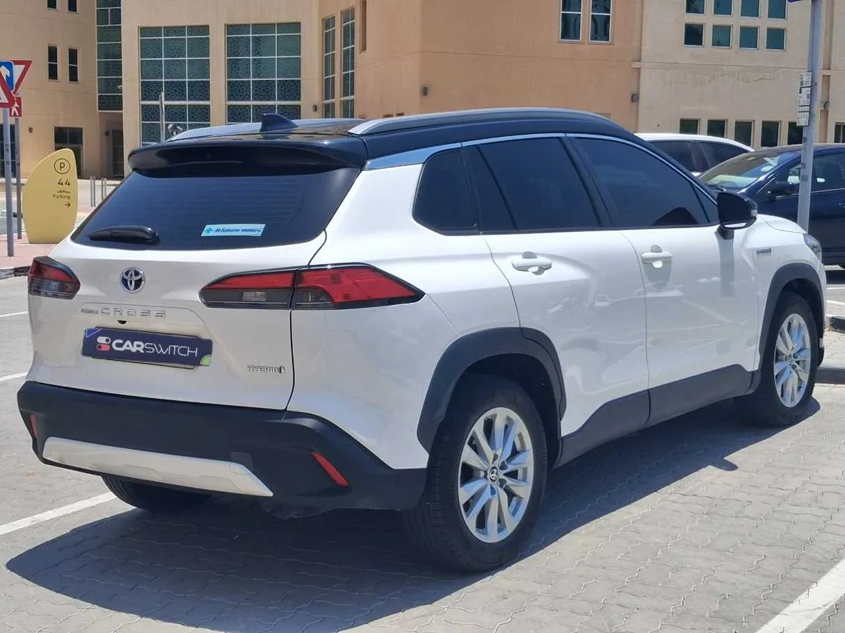 Car image 5