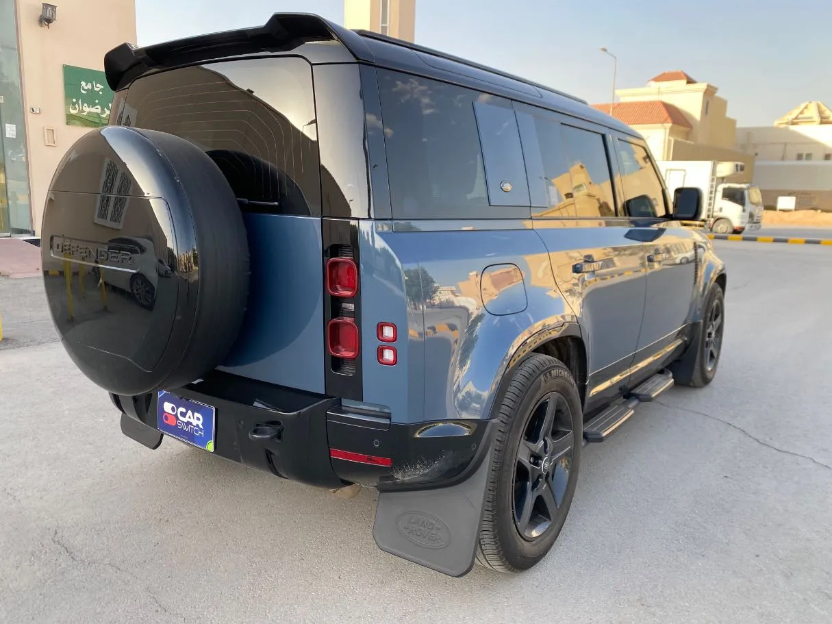 Car image 5