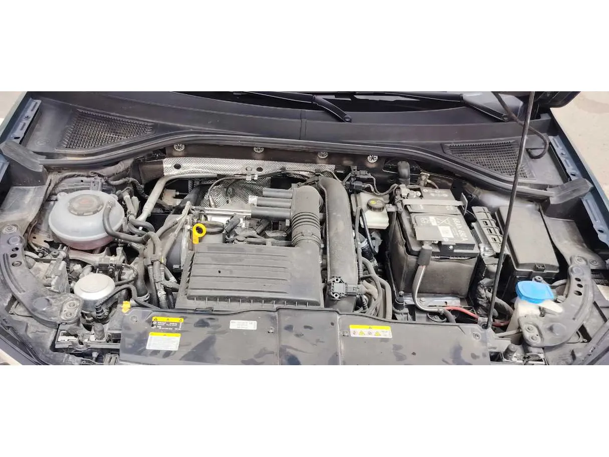 Car image 37