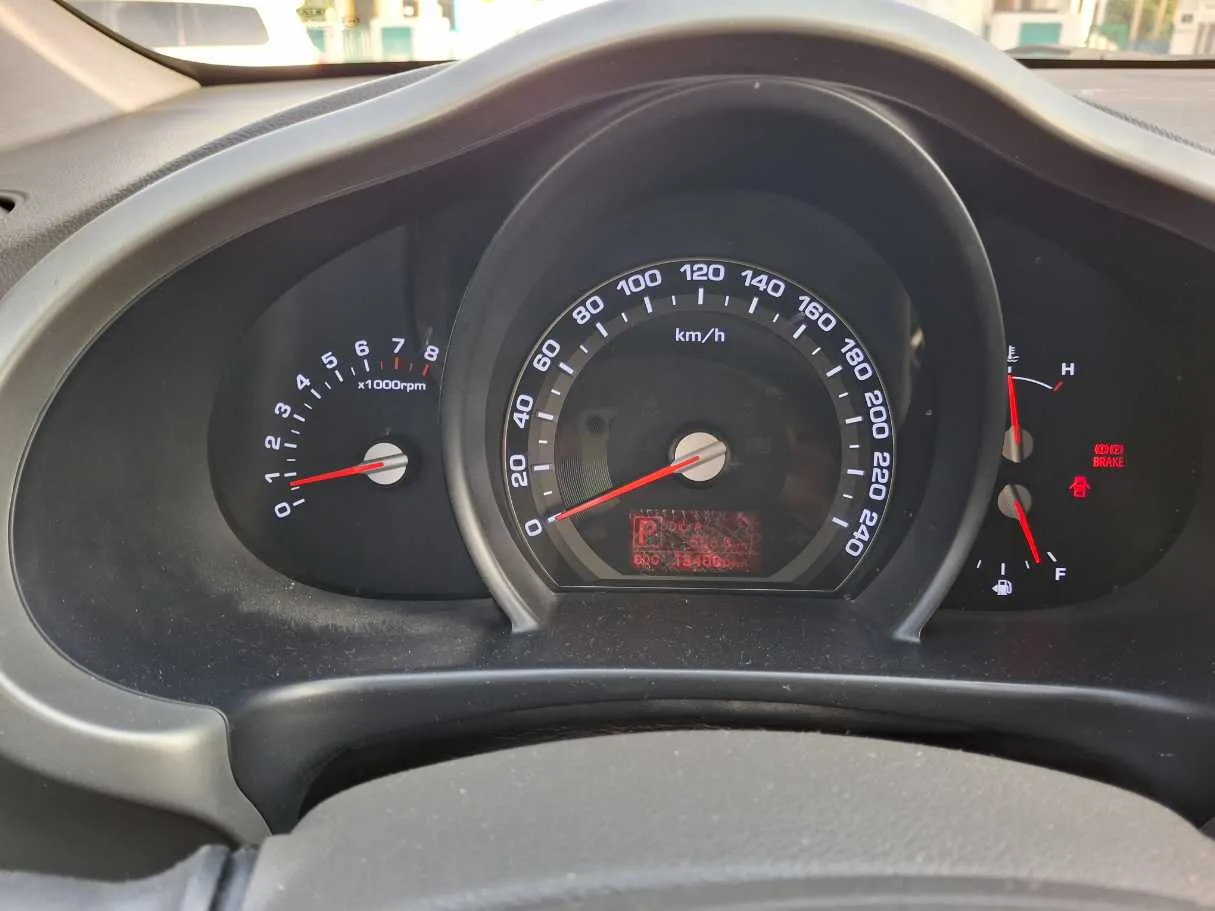 Car image 18