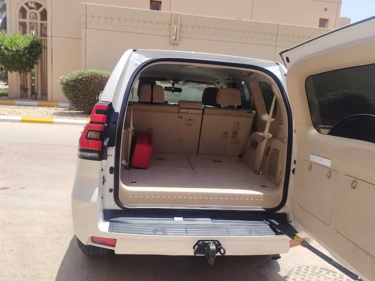 Car image 21