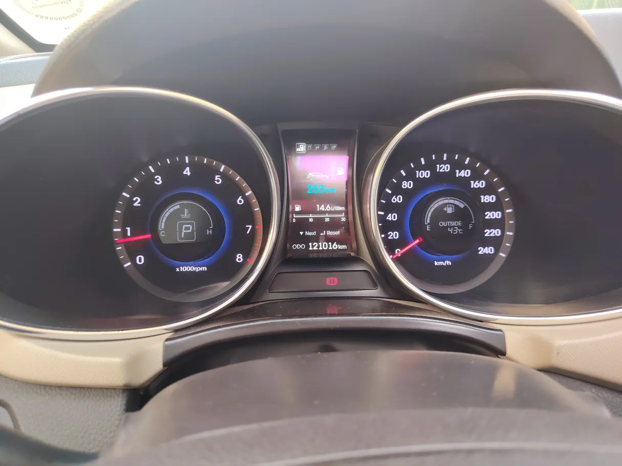 Car image 22