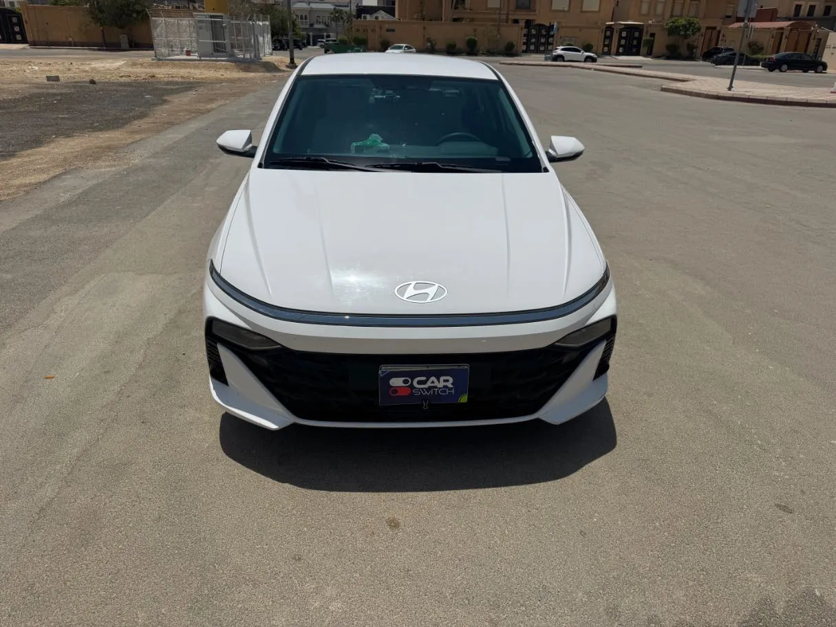Car image 2