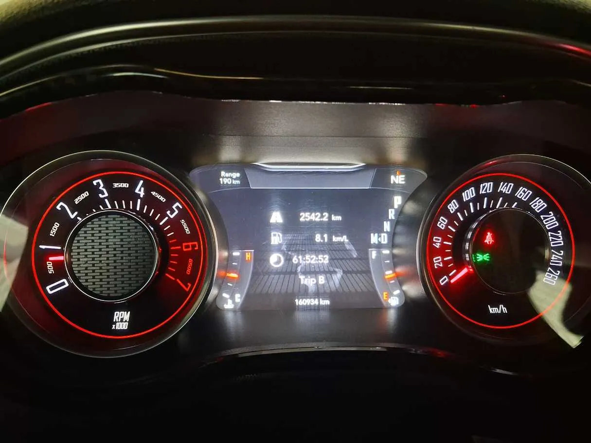 Car image 10