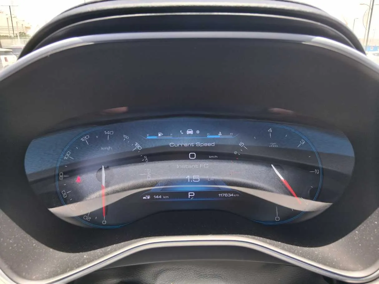 Car image 18