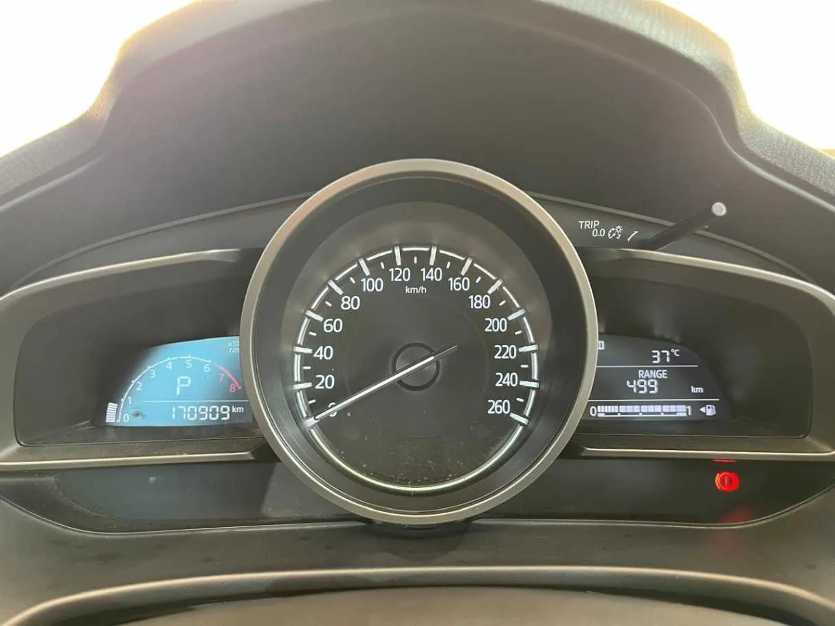 Car image 22