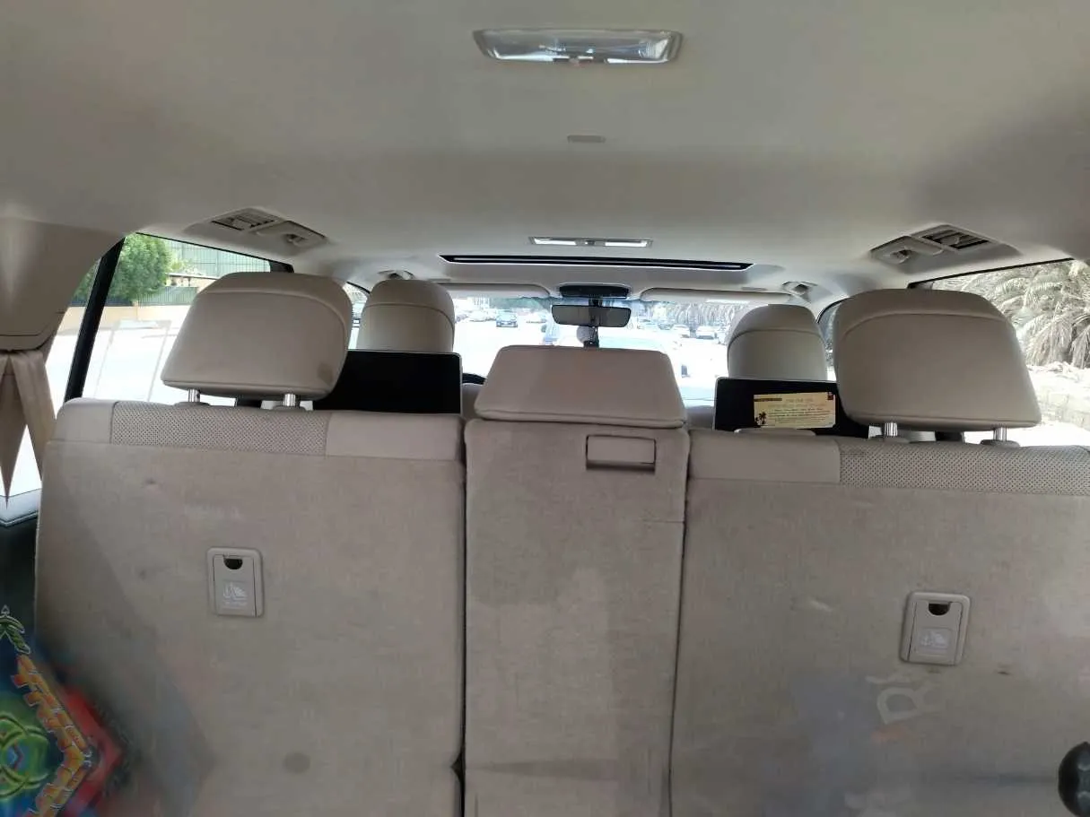 Car image 38