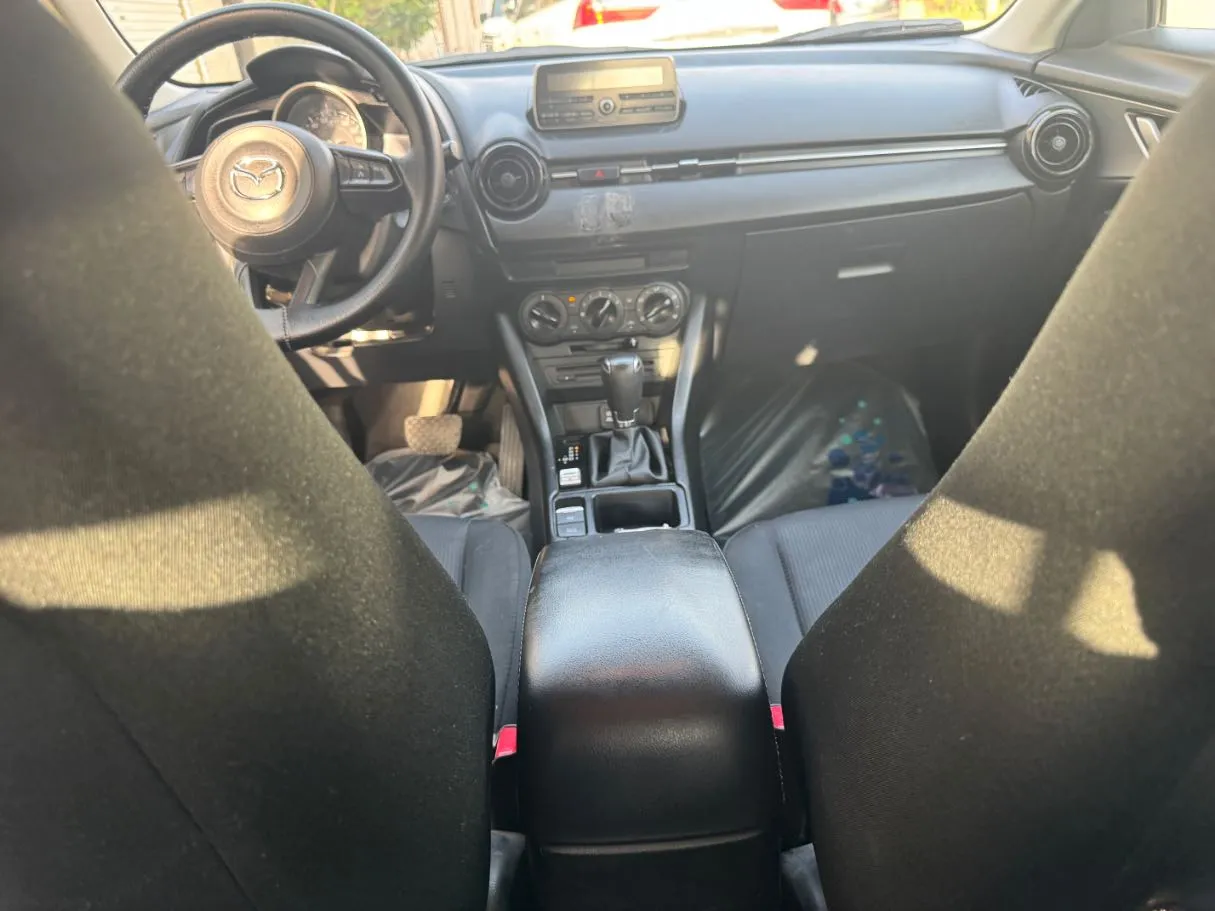 Car image 20