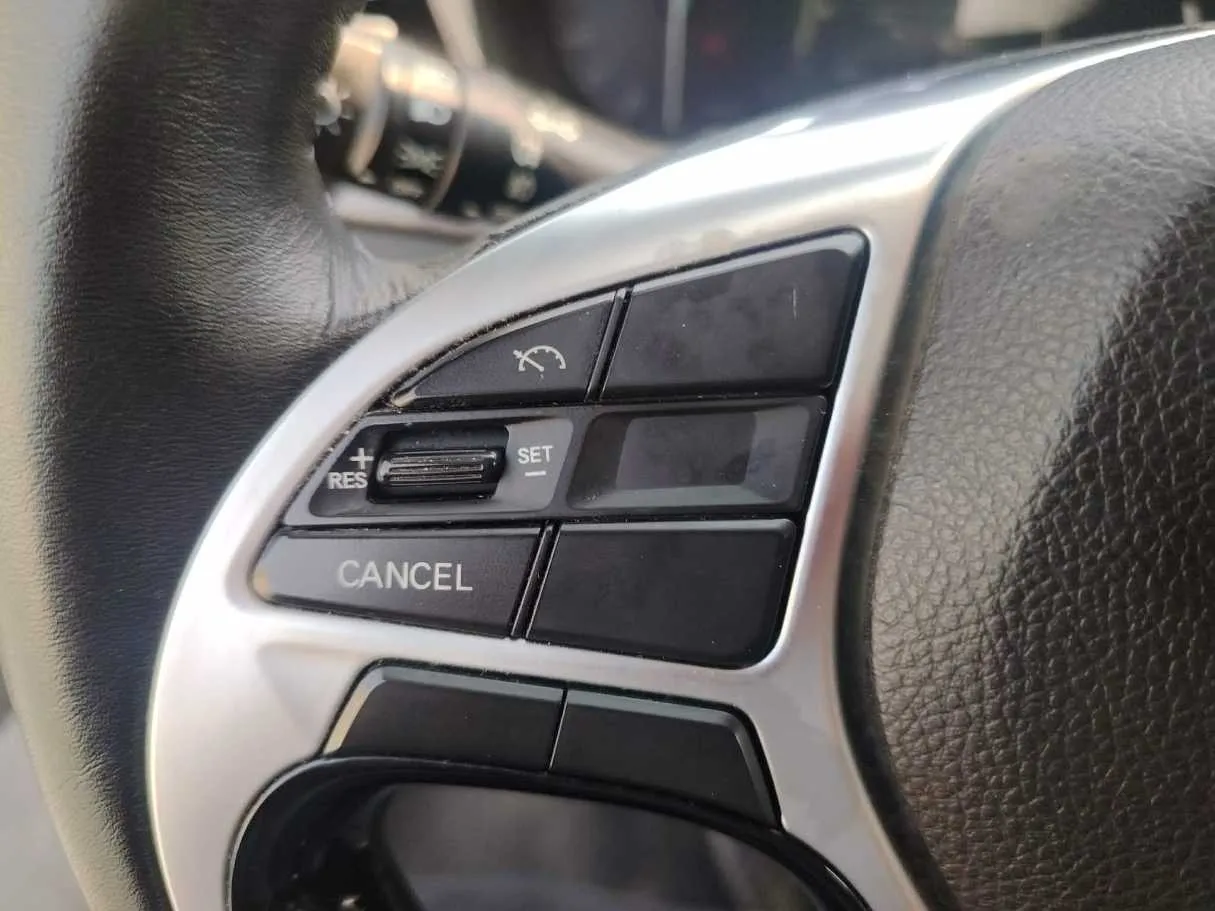 Car image 29
