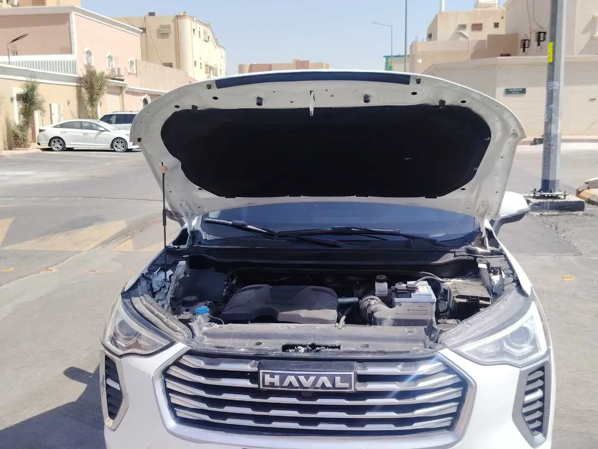Car image 28