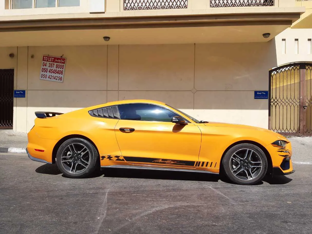 Car image 8