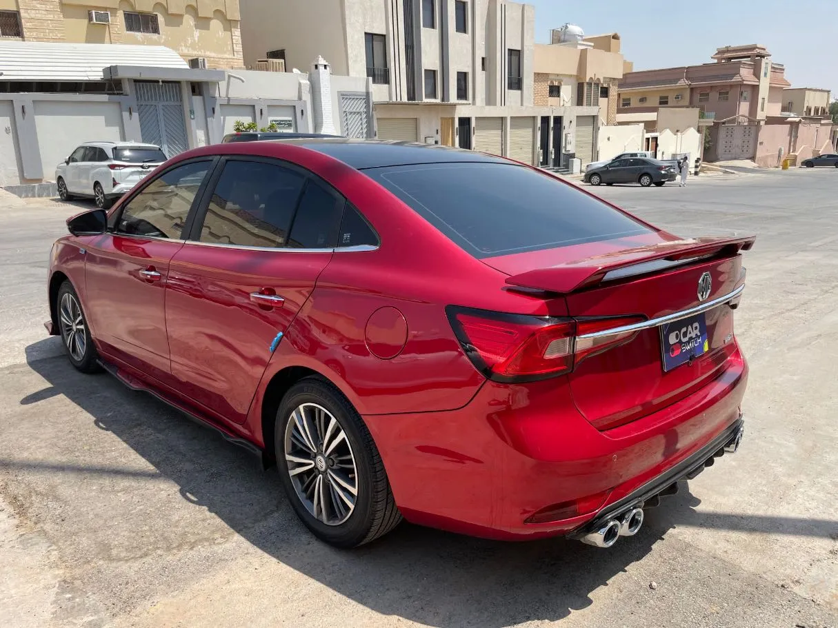 Car image 7