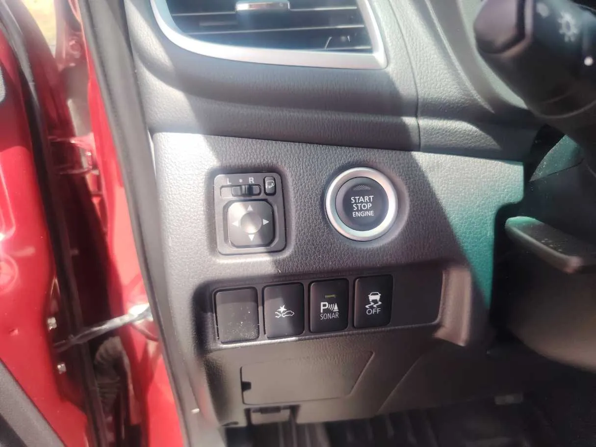 Car image 27