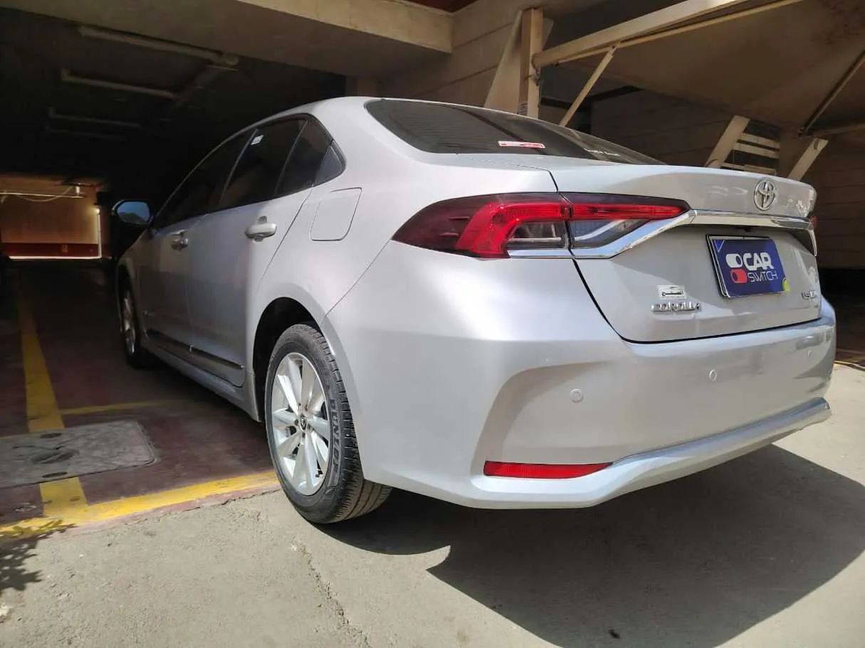 Car image 7