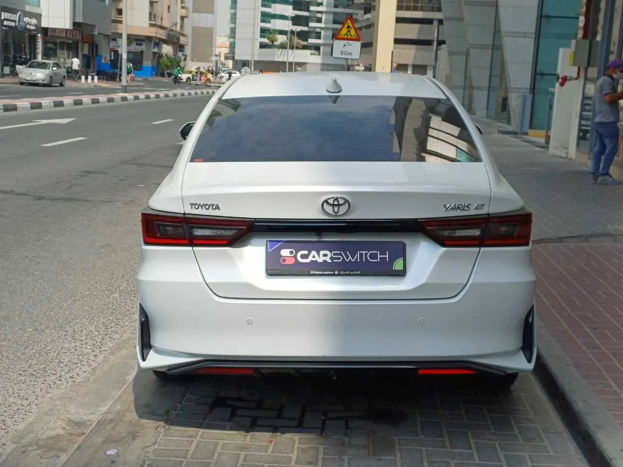 Car image 6
