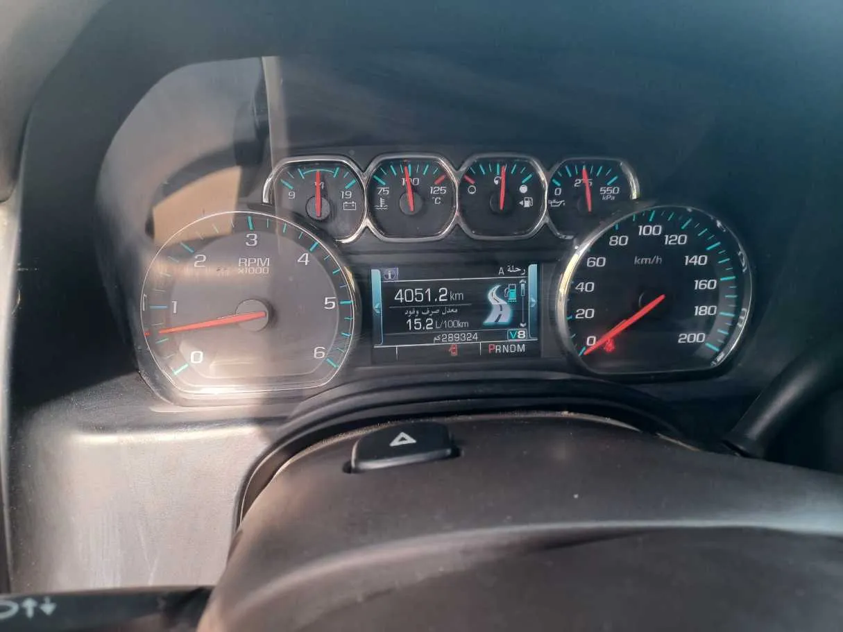 Car image 19