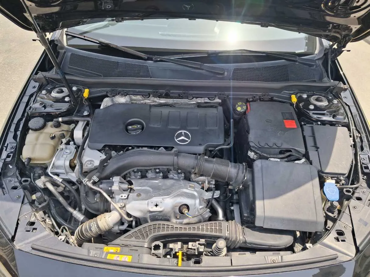 Car image 21