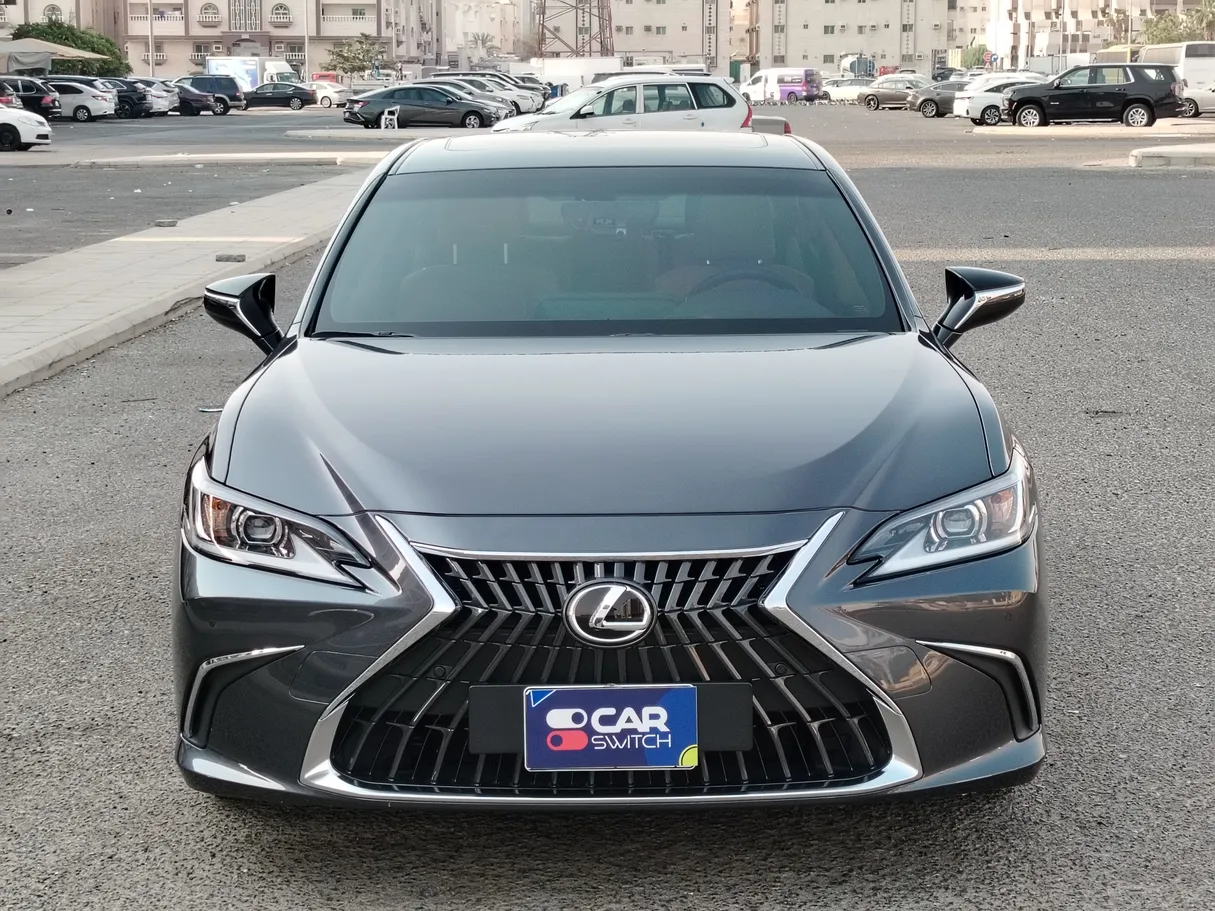 Car image 2
