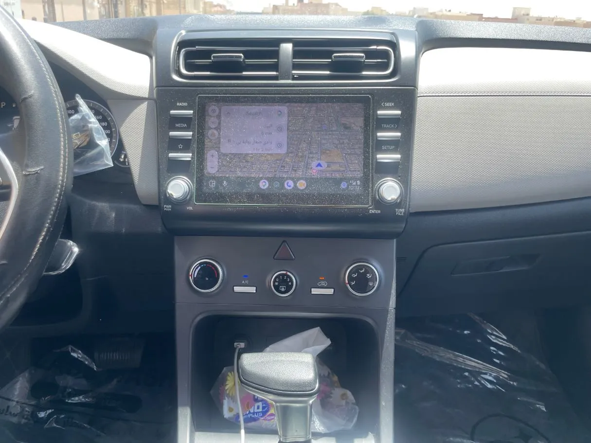 Car image 18