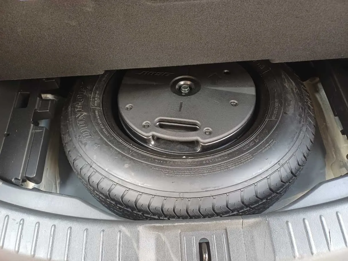 Car image 22