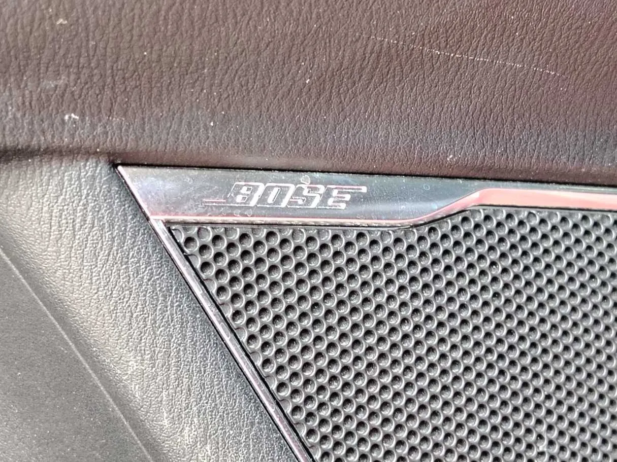 Car image 36