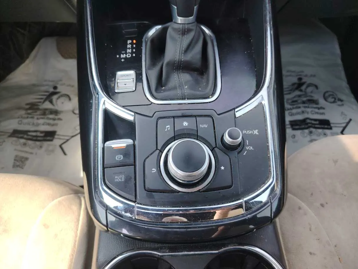 Car image 20
