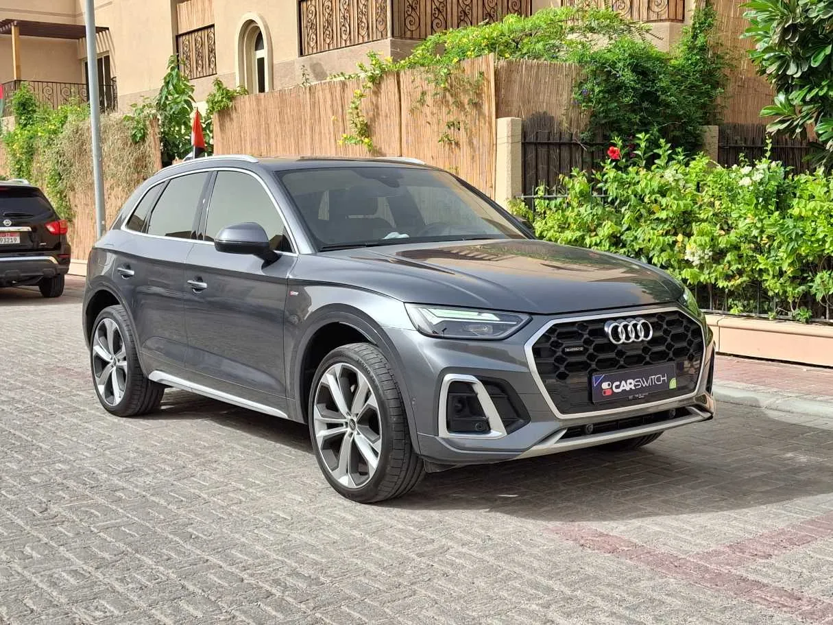 Car image 3