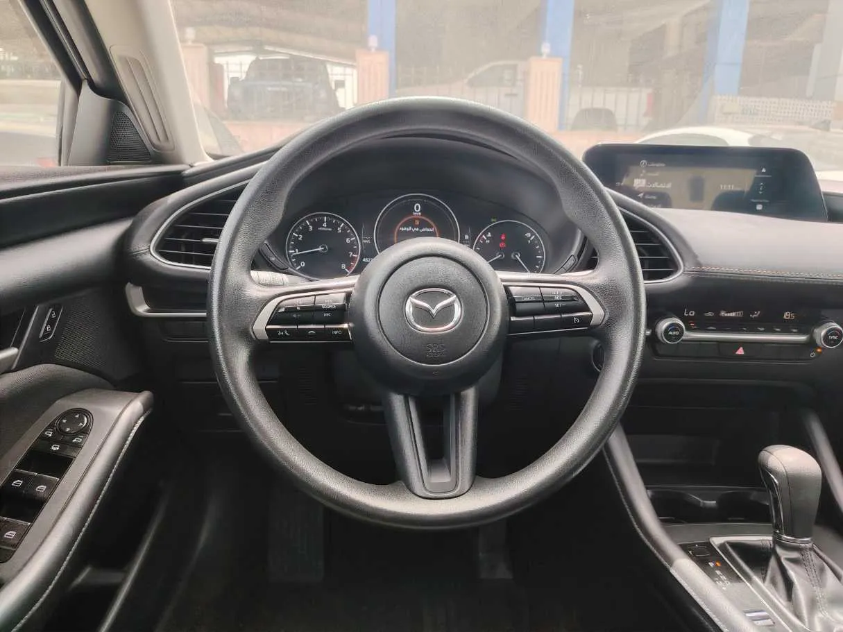 Car image 23