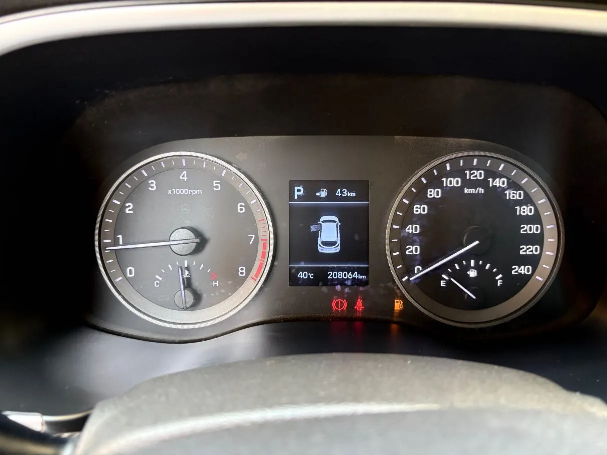 Car image 23