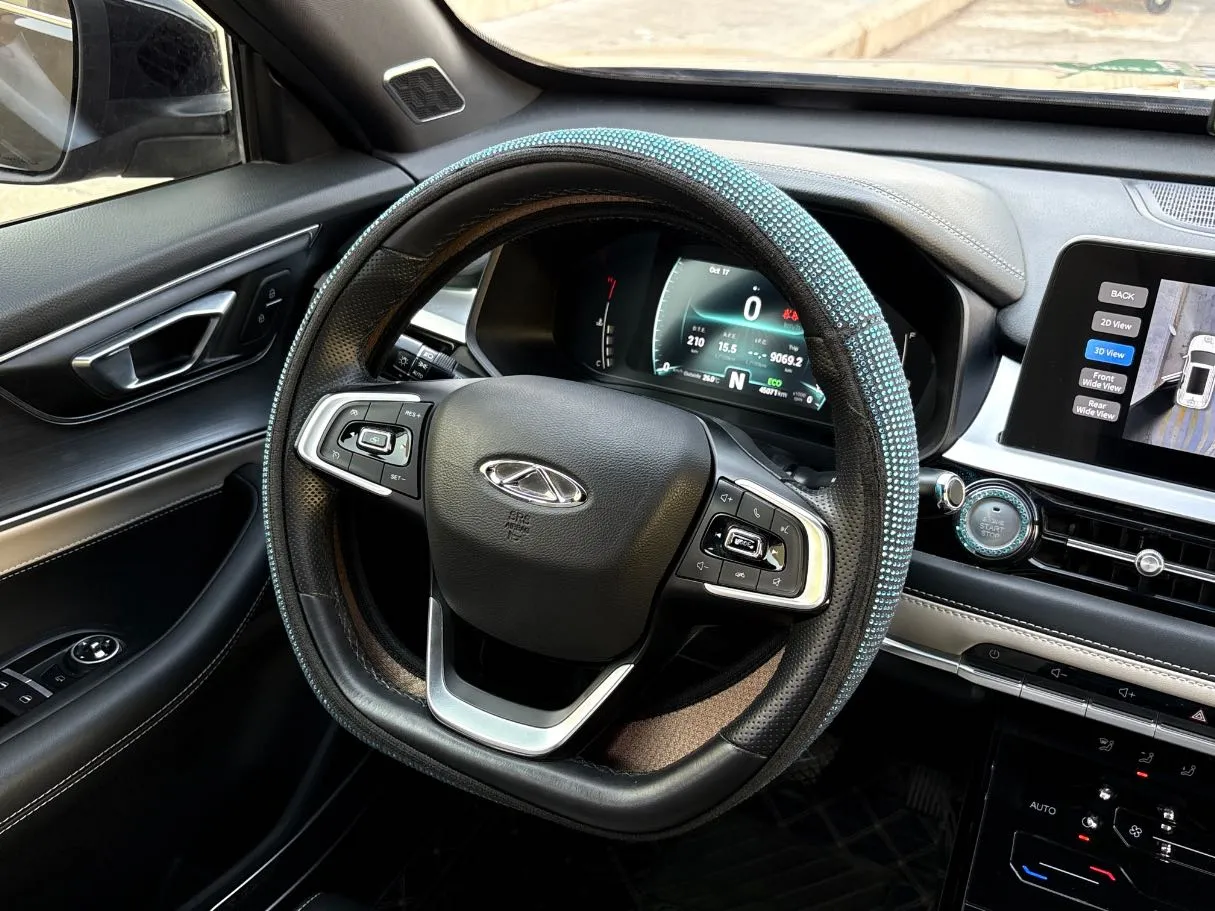 Car image 21