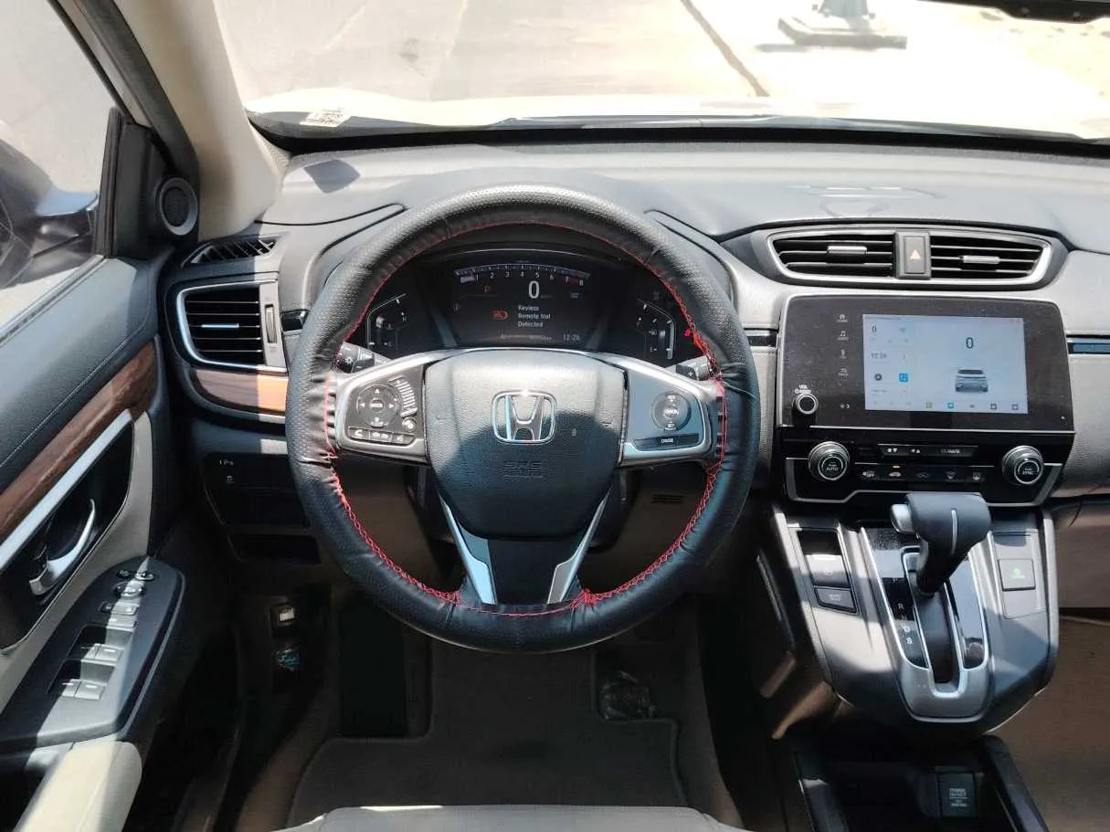 Car image 24