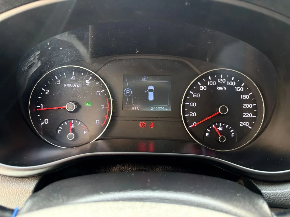 Car image 22