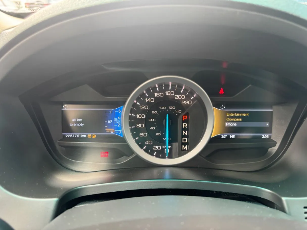 Car image 19