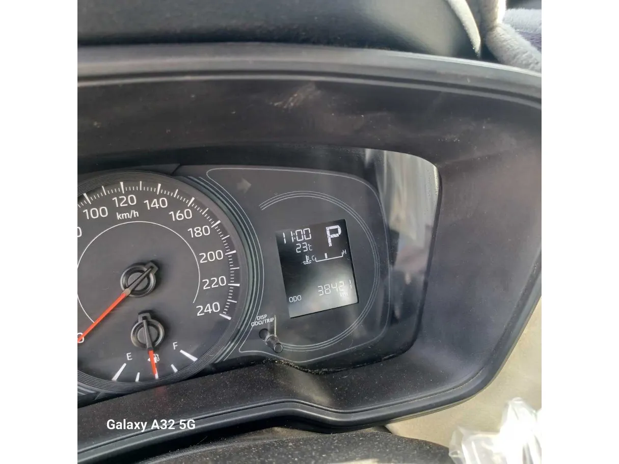 Car image 22