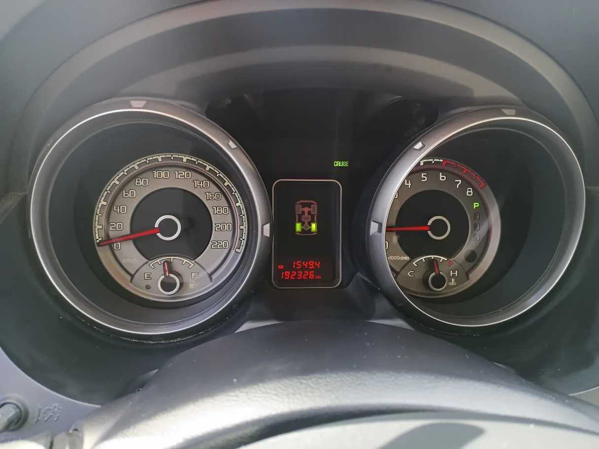 Car image 19