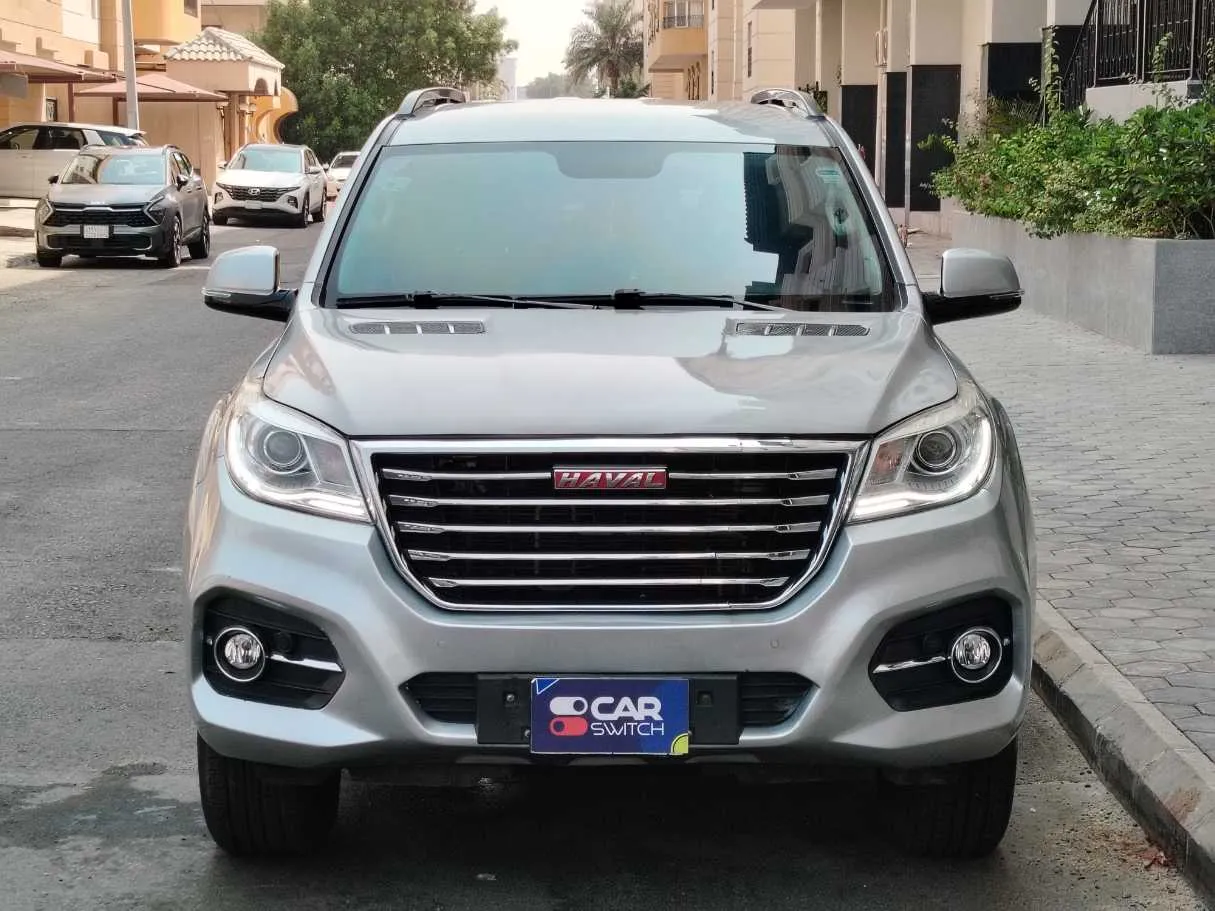 Car image 2