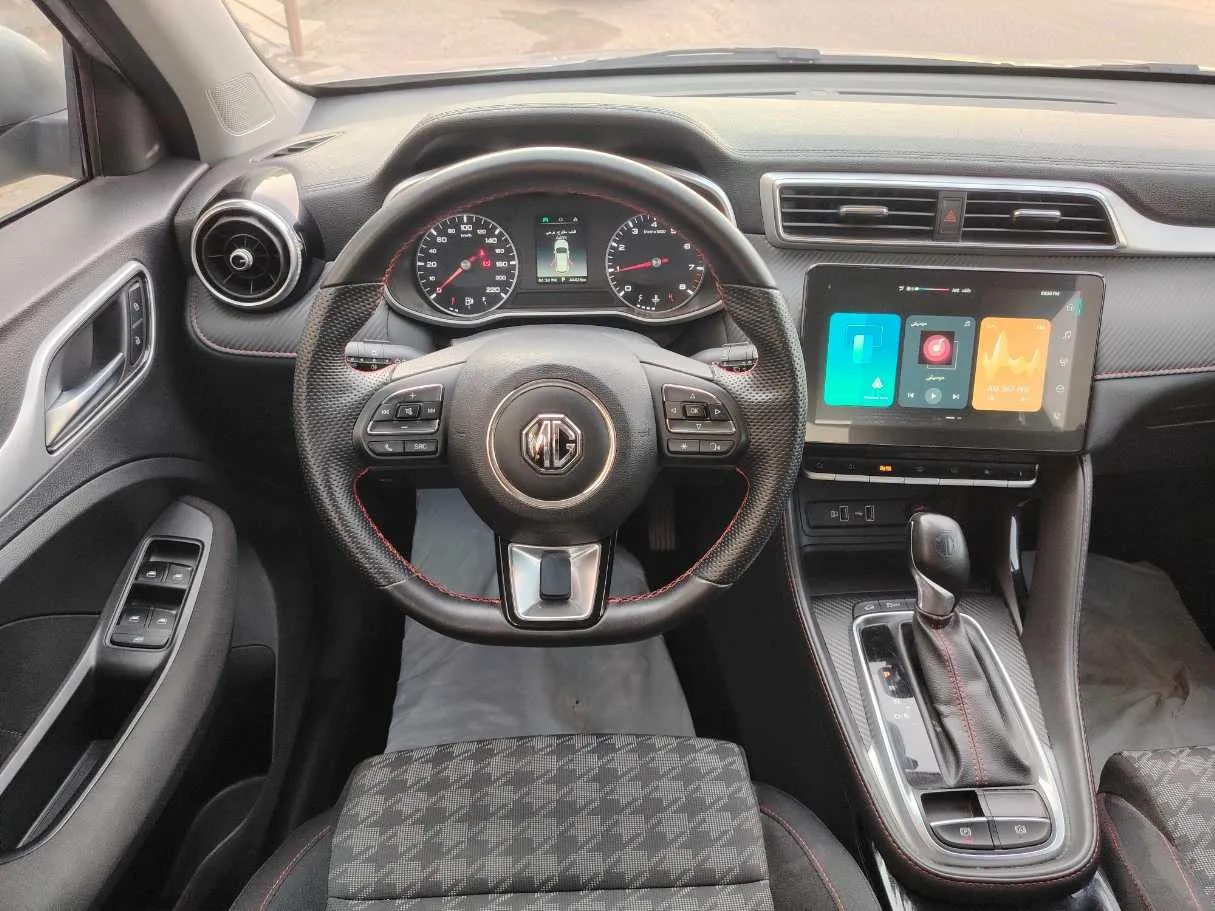 Car image 21