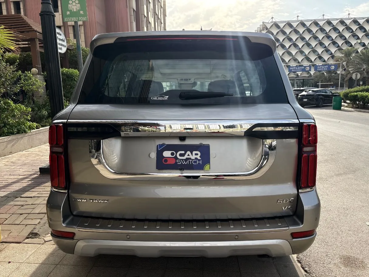 Car image 6