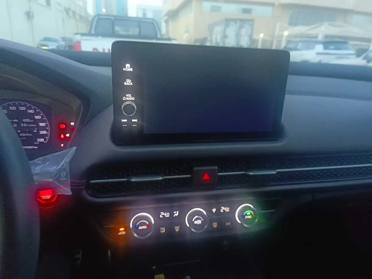 Car image 23