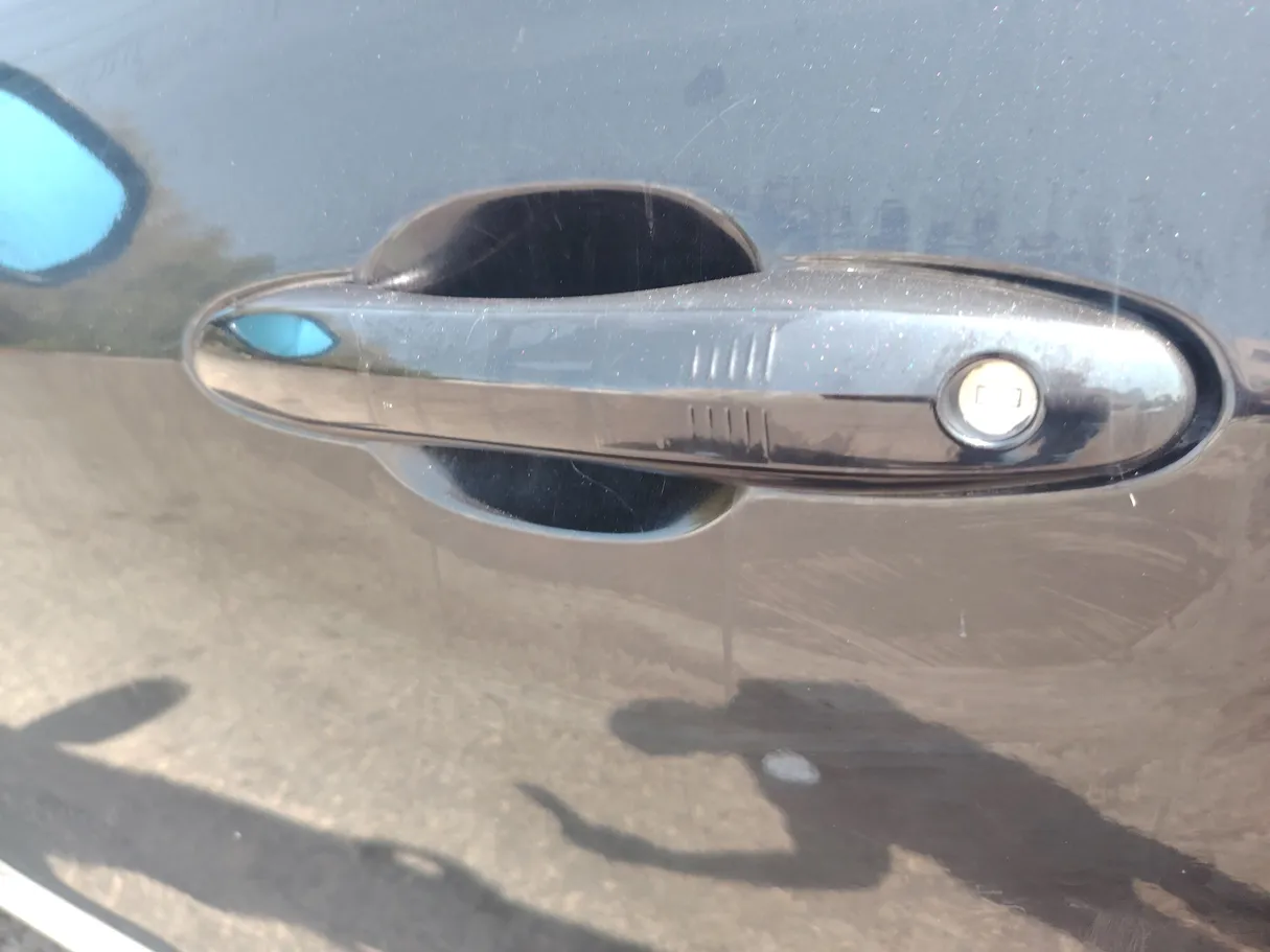 Car image 27