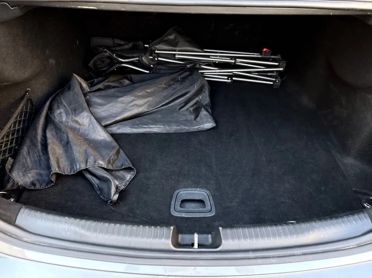 Car image 23