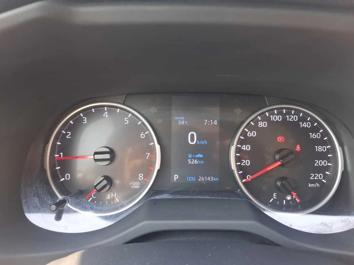 Car image 19