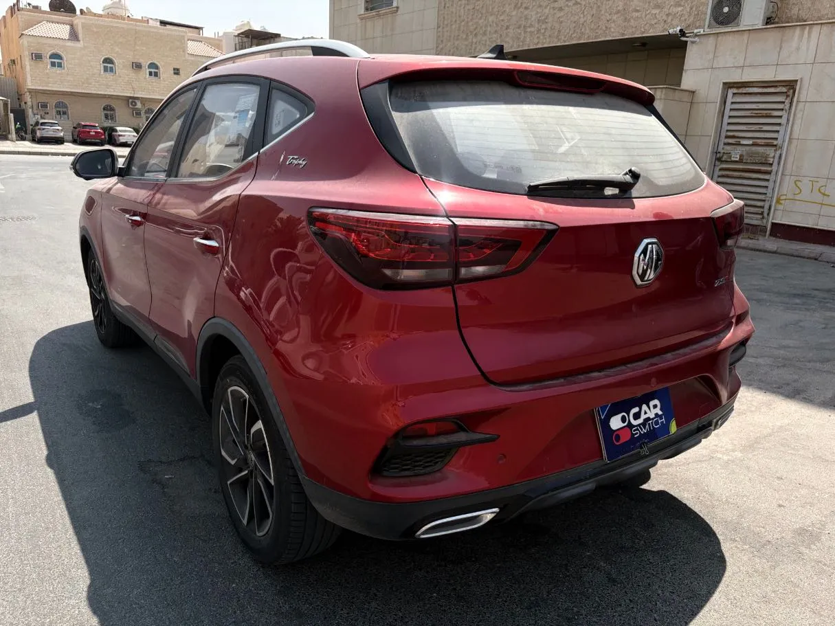Car image 7