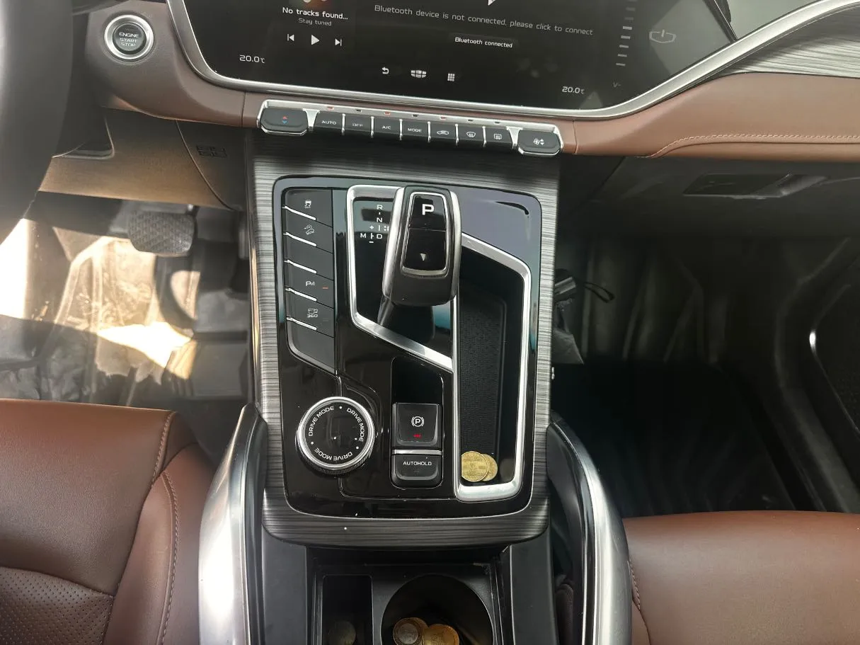 Car image 17
