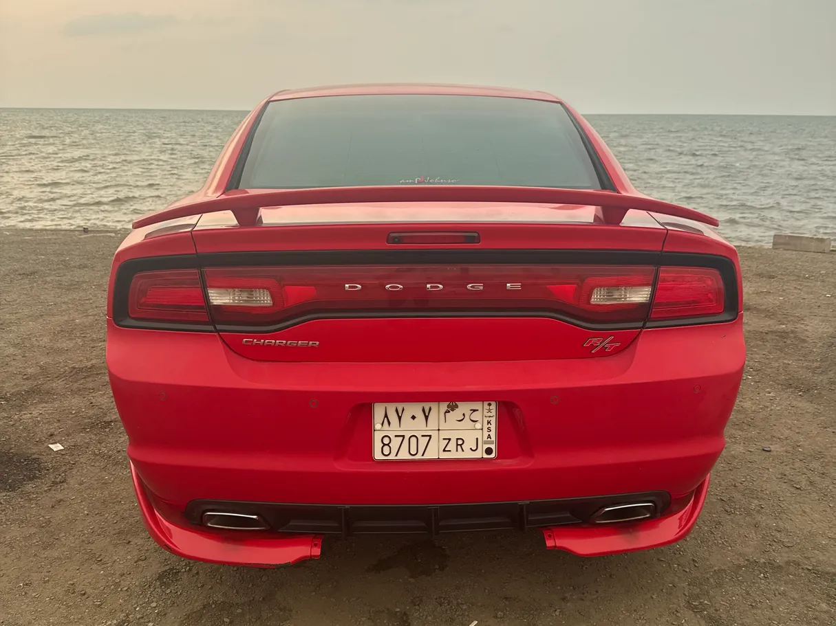Car image 10