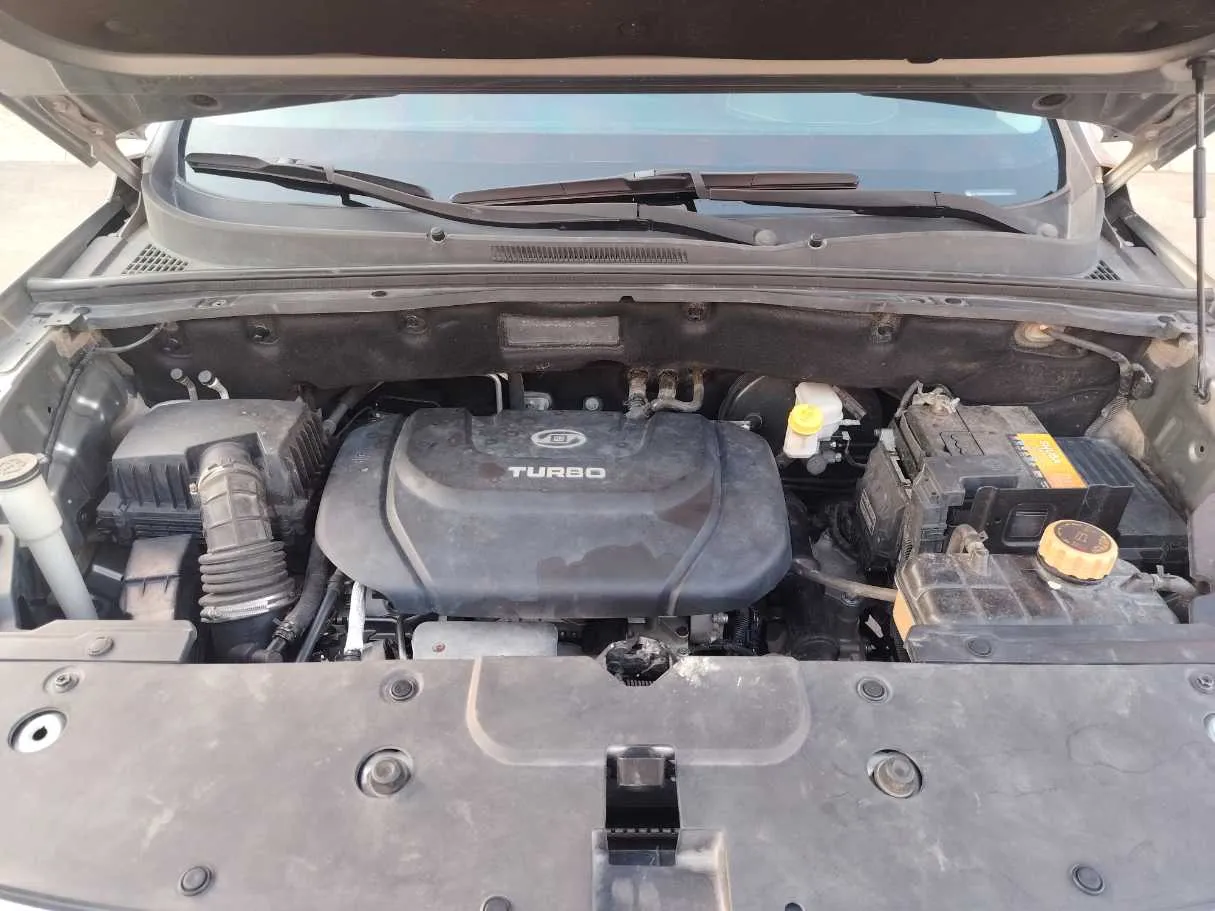 Car image 30