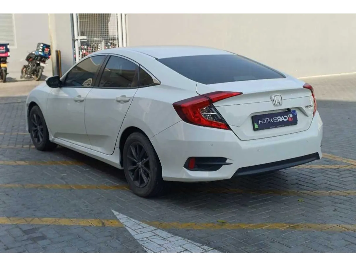Car image 7