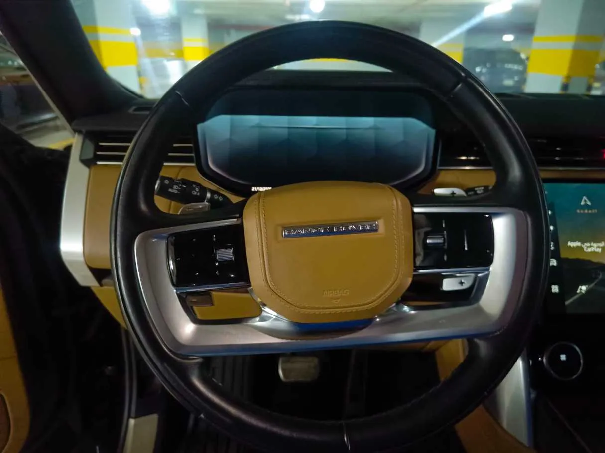 Car image 26