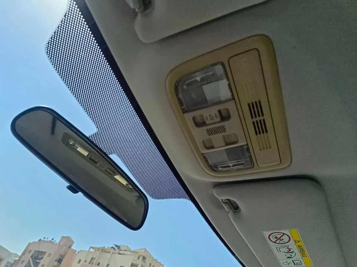Car image 28